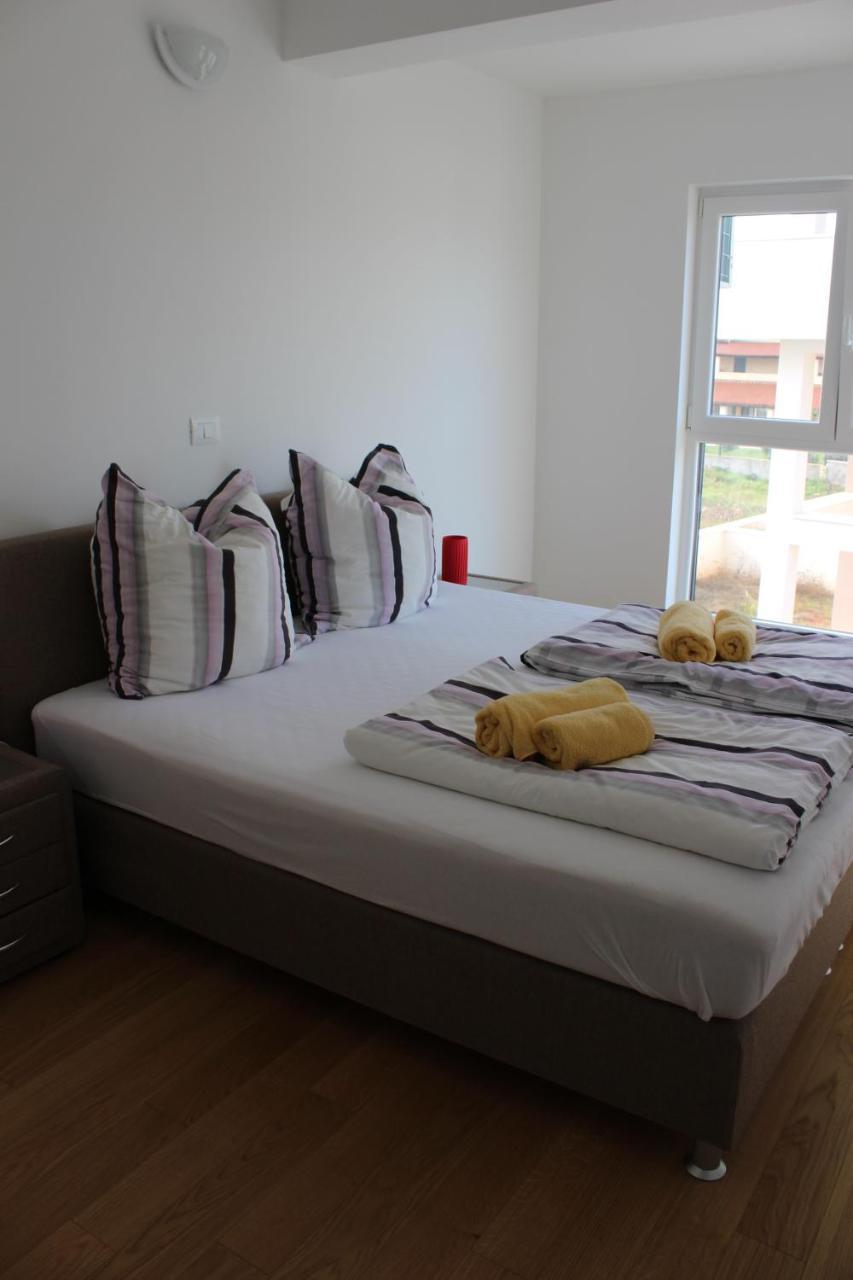 Apartmani Uwe 班约勒 客房 照片